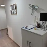 Nouveau !! Confortable Totalement Renove Avec Parking Gratuit - Hypercentre De アパート ナンシー