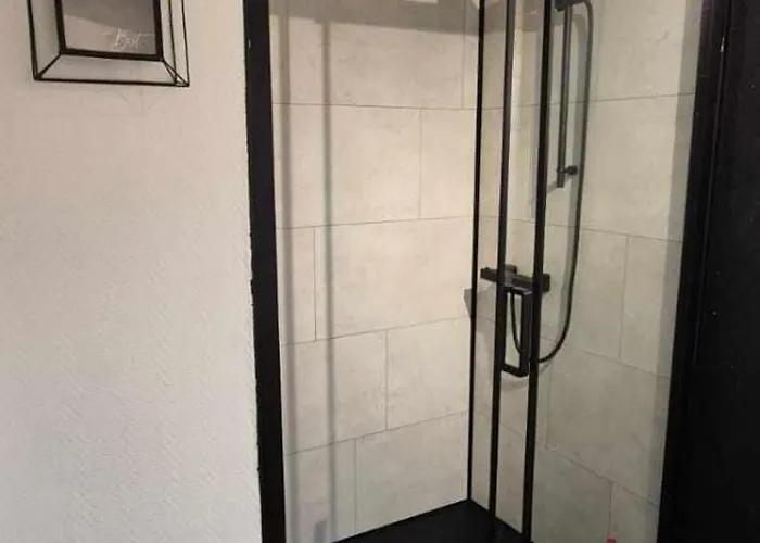 Nouveau !! Confortable Totalement Renove Avec Parking Gratuit - Hypercentre De